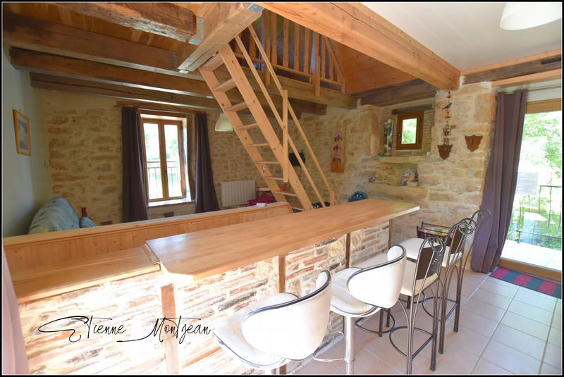 Maison traditionnelle - 157 m² - 6 pièces