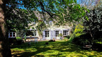 Propriété - 283 m² - 7 pièces