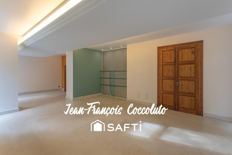 Maison de maîtres - 446 m² - 15 pièces