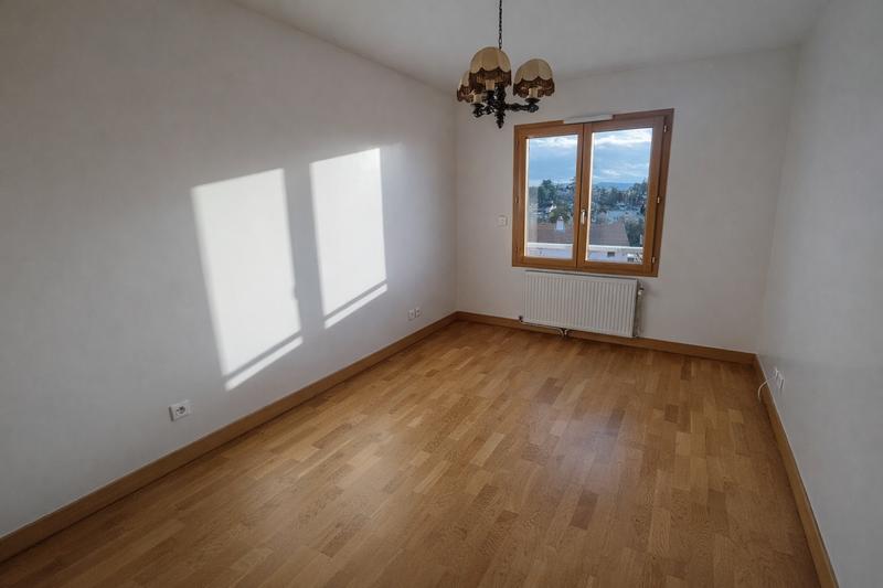 Appartement - 76 m² - 3 pièces