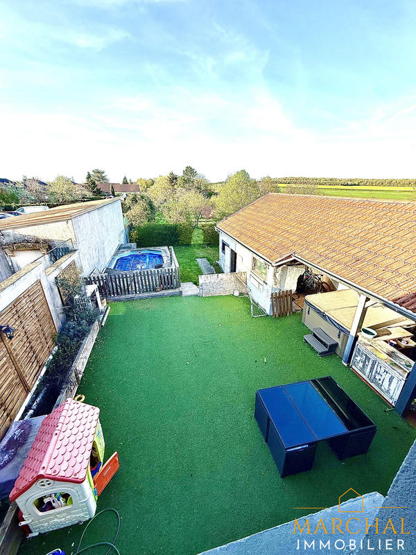 Maison - 265 m² - 7 pièces