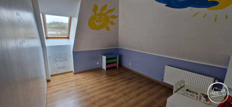 Maison - 186 m² - 8 pièces