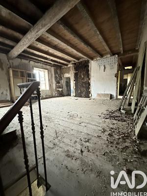 Maison - 280 m² - 10 pièces