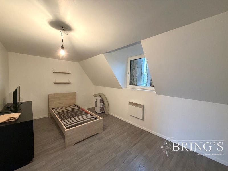 Maison - 80 m² - 5 pièces