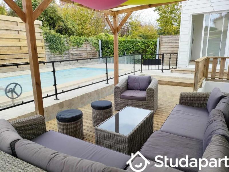 Chambre - 12 m² - 1 pièce