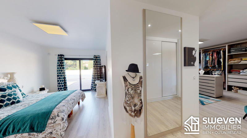 Villa - 250 m² - 7 pièces