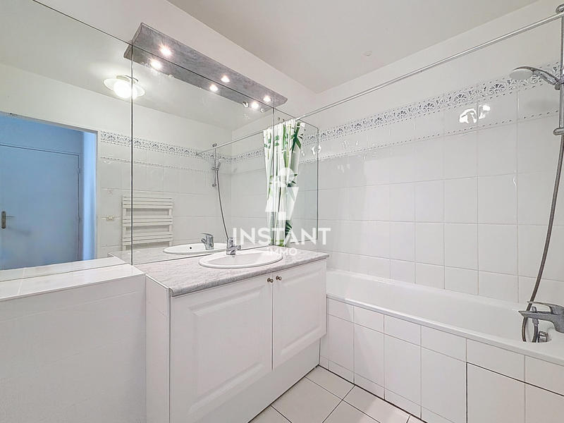 Appartement - 94 m² - 4 pièces