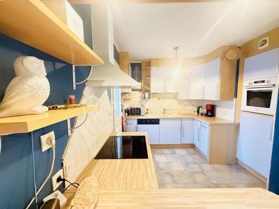 Maison - 96 m² - 5 pièces