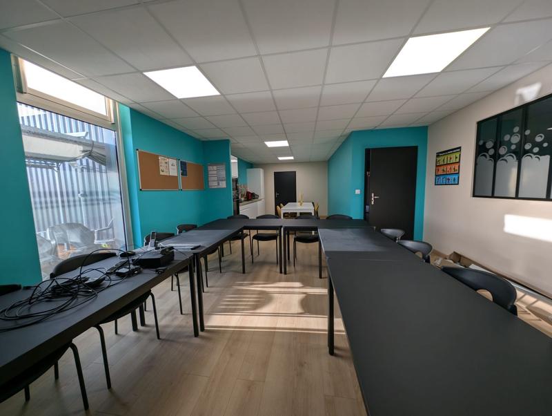 Local d'activités - 450 m²