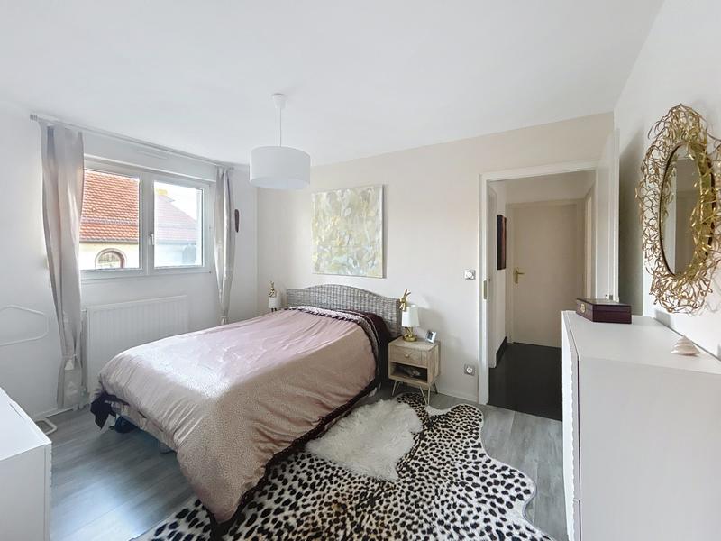 Appartement - 105 m² - 5 pièces