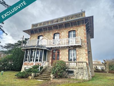 Maison - 191 m² - 9 pièces