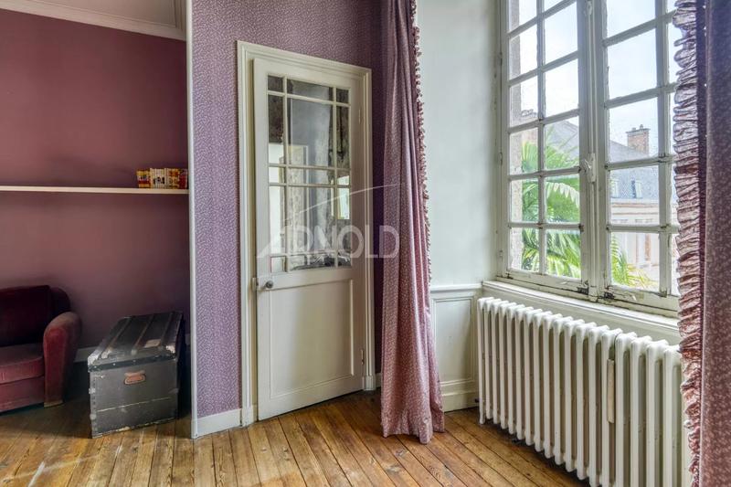 Maison - 463 m² - 15 pièces