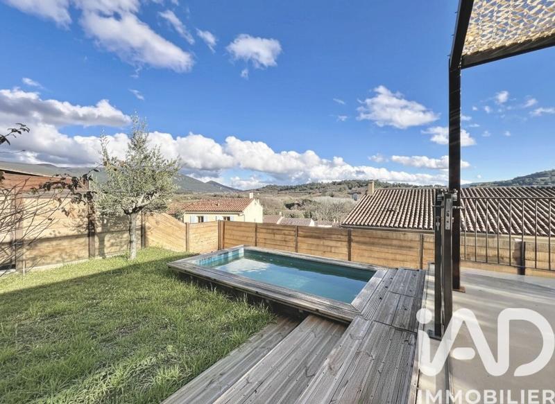 Maison - 110 m² - 5 pièces