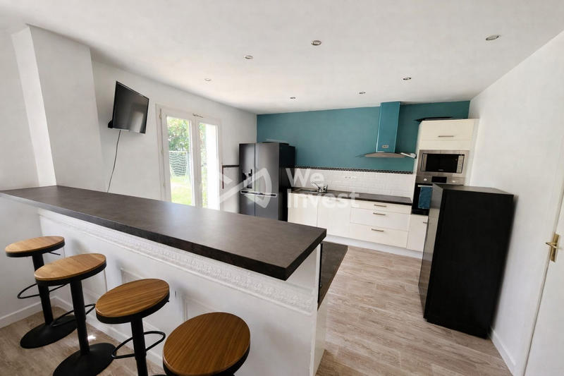 Maison - 200 m² - 9 pièces