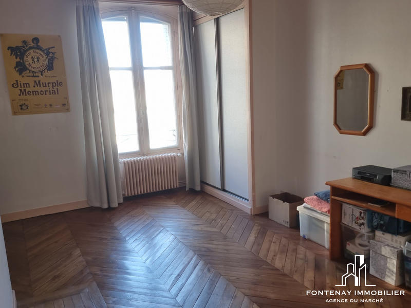 Maison - 385 m² - 10 pièces