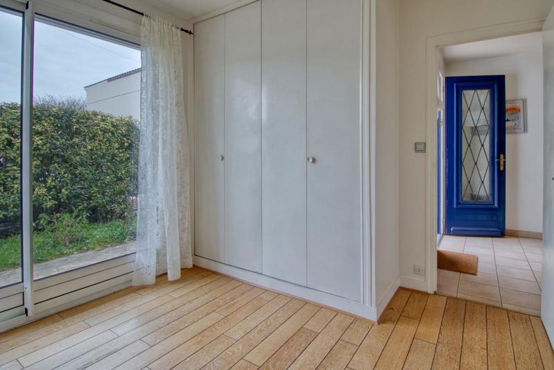 Maison - 225 m² - 8 pièces