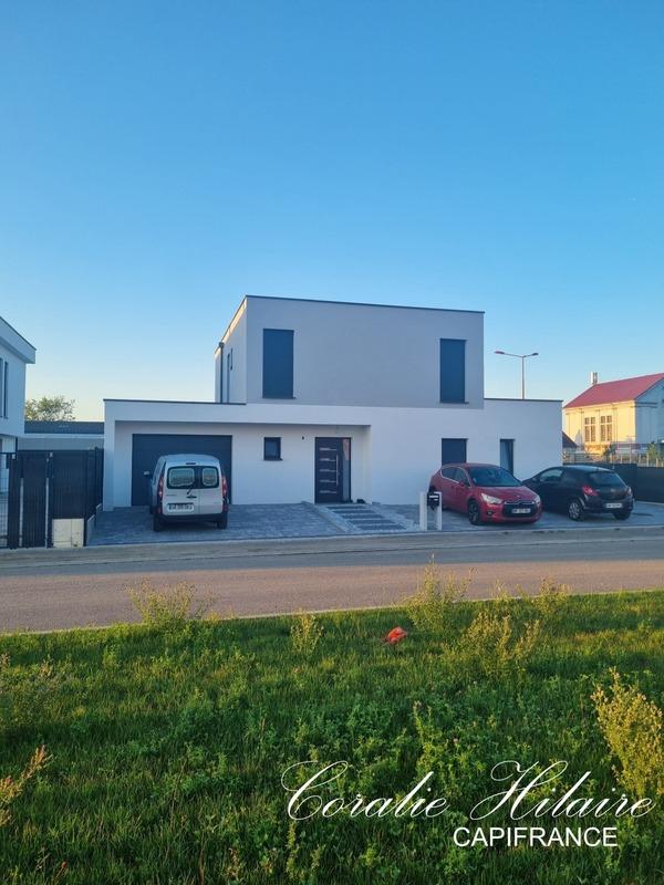 Maison - 150 m² - 7 pièces