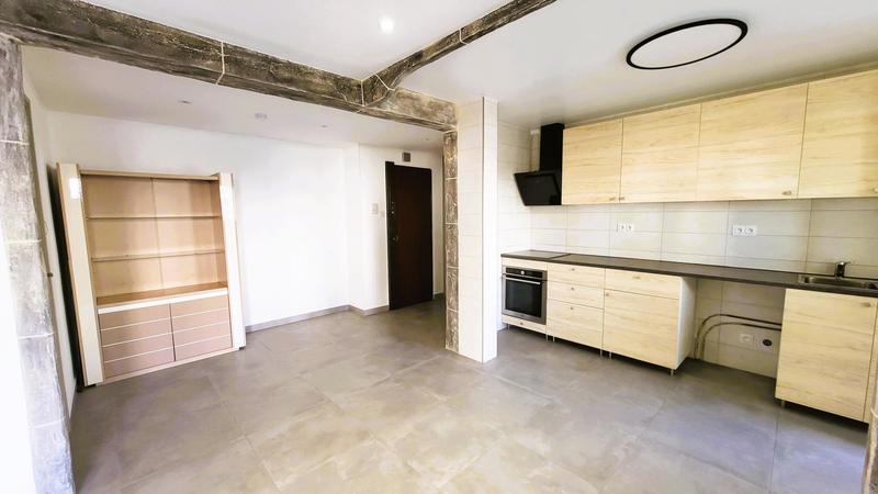 Appartement - 77 m² - 3 pièces