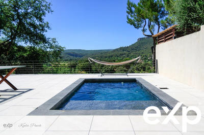 Maison - 168 m² - 4 pièces