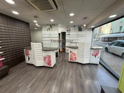 Local commercial - 76 m²