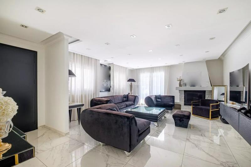 Maison - 150 m² - 6 pièces