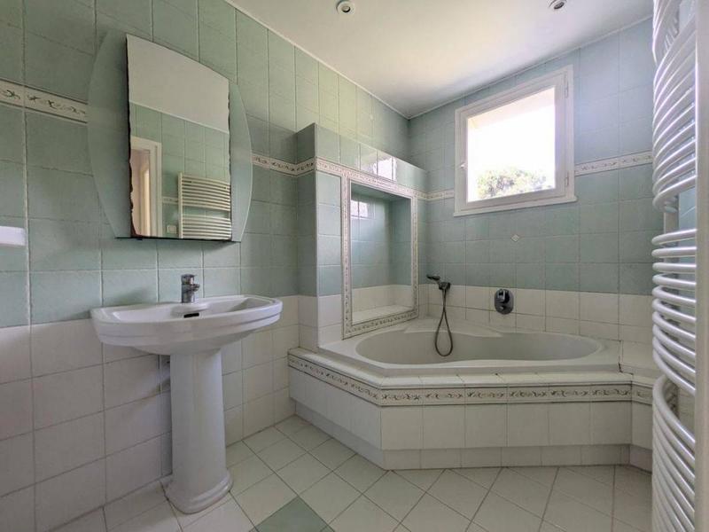 Maison - 93 m² - 6 pièces