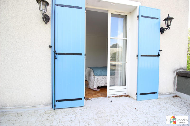 Maison - 143 m² - 7 pièces