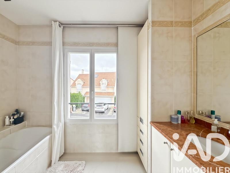 Maison - 127 m² - 5 pièces