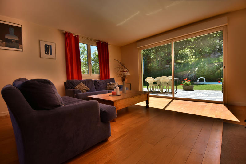 Maison - 215 m² - 10 pièces