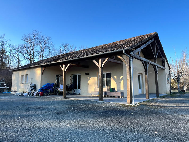 Maison - 147 m² - 5 pièces