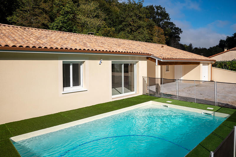 Maison - 150 m² - 8 pièces