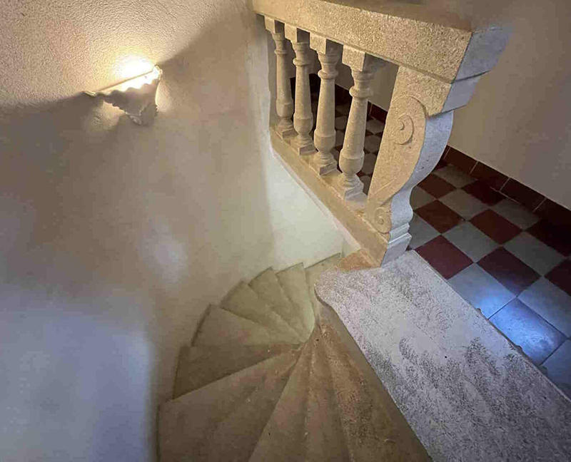 Maison - 300 m² - 6 pièces