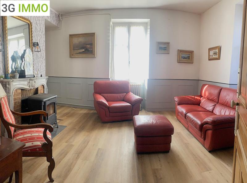 Demeure - 190 m² - 10 pièces