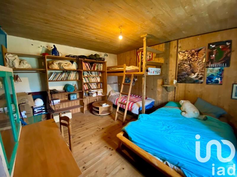 Maison - 180 m² - 8 pièces