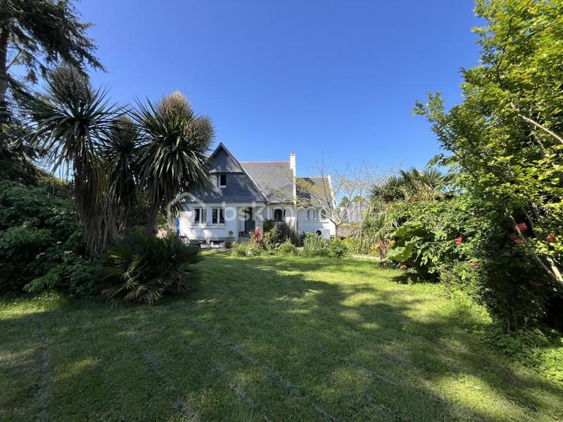 Maison - 142 m² - 8 pièces