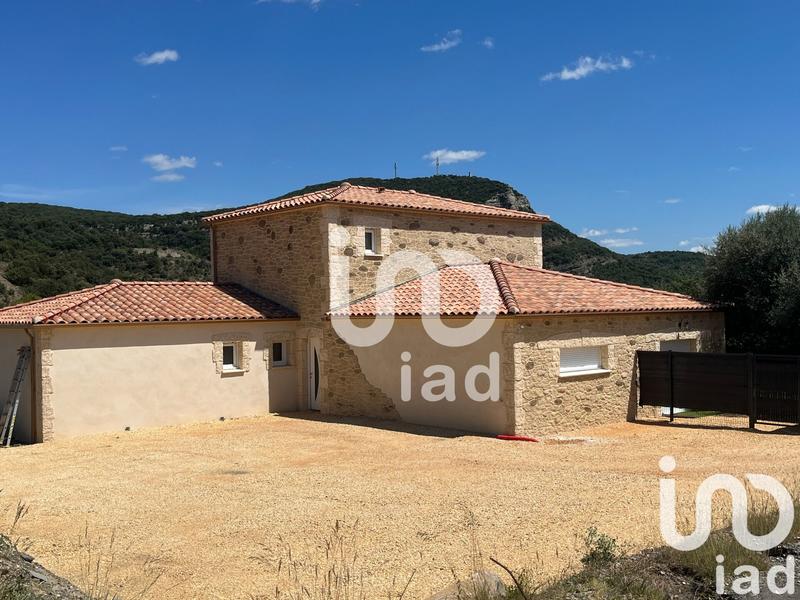 Maison - 218 m² - 7 pièces