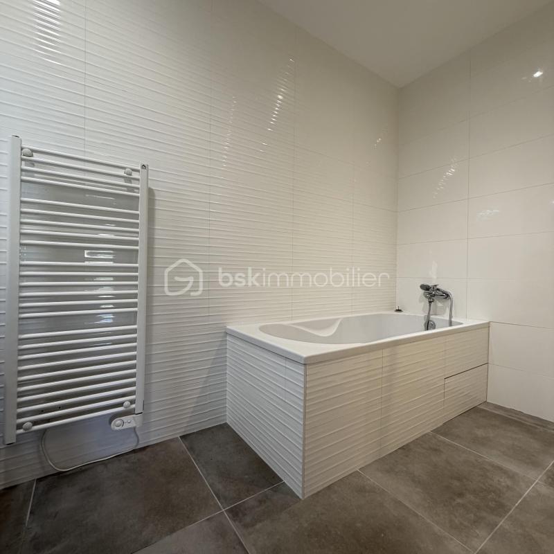 Appartement - 97 m² - 4 pièces