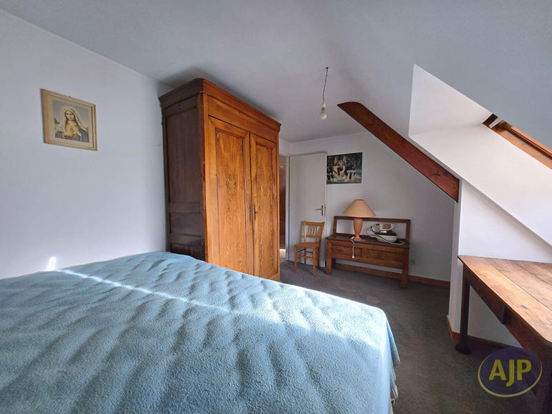 Maison - 80 m² - 5 pièces