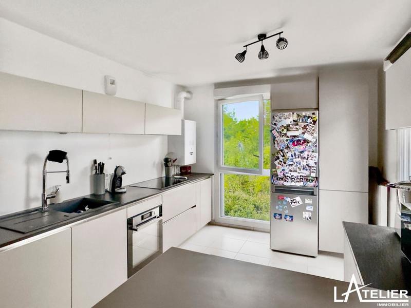 Appartement - 83 m² - 4 pièces