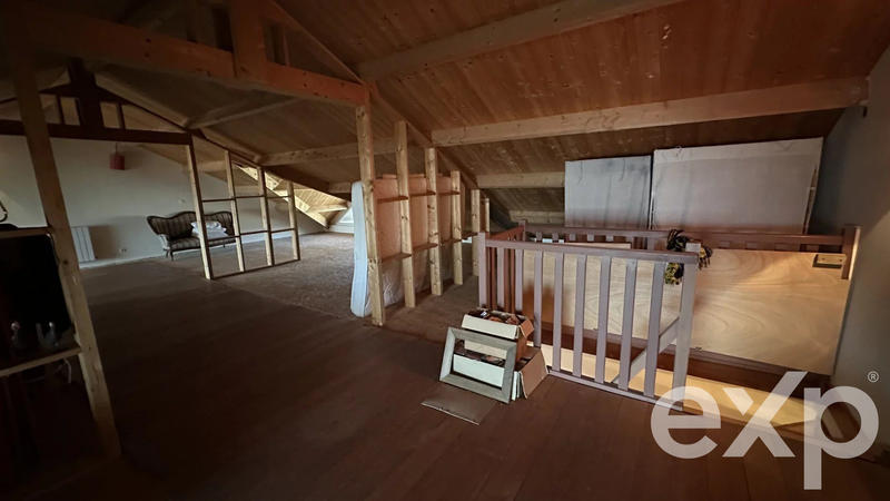 Maison - 288 m² - 7 pièces