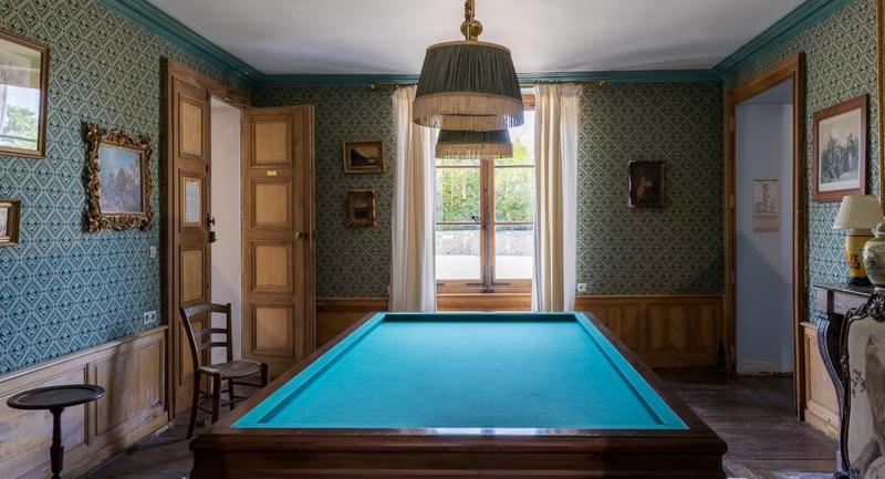 Manoir - 1 700 m² - 35 pièces