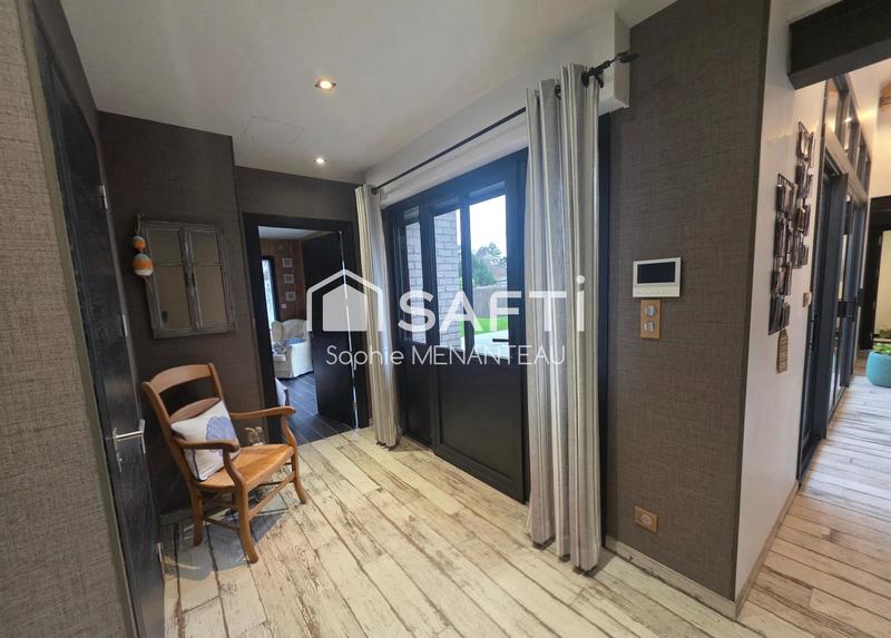 Maison - 210 m² - 6 pièces