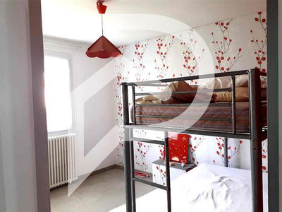 Maison - 94 m² - 5 pièces