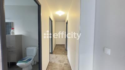 Villa - 80 m² - 4 pièces