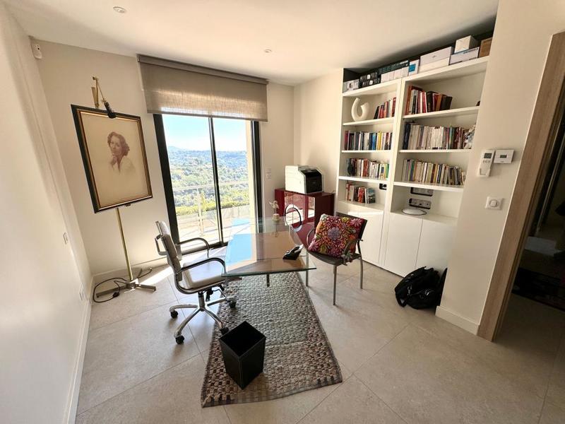 Villa - 358 m² - 10 pièces