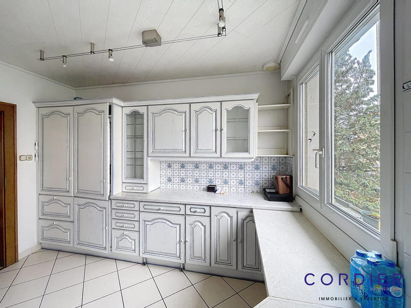 Appartement - 79 m² - 4 pièces