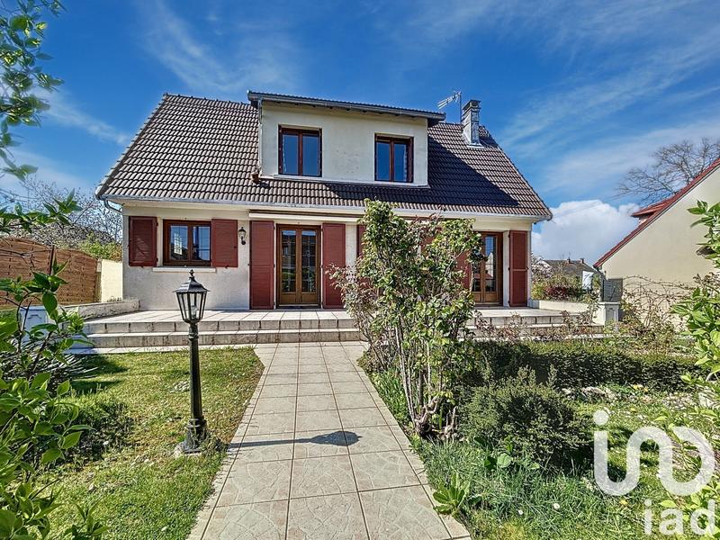 Maison - 97 m² - 5 pièces