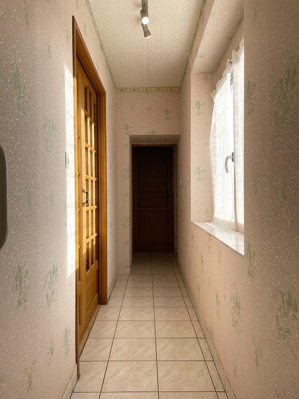 Maison - 98 m² - 5 pièces