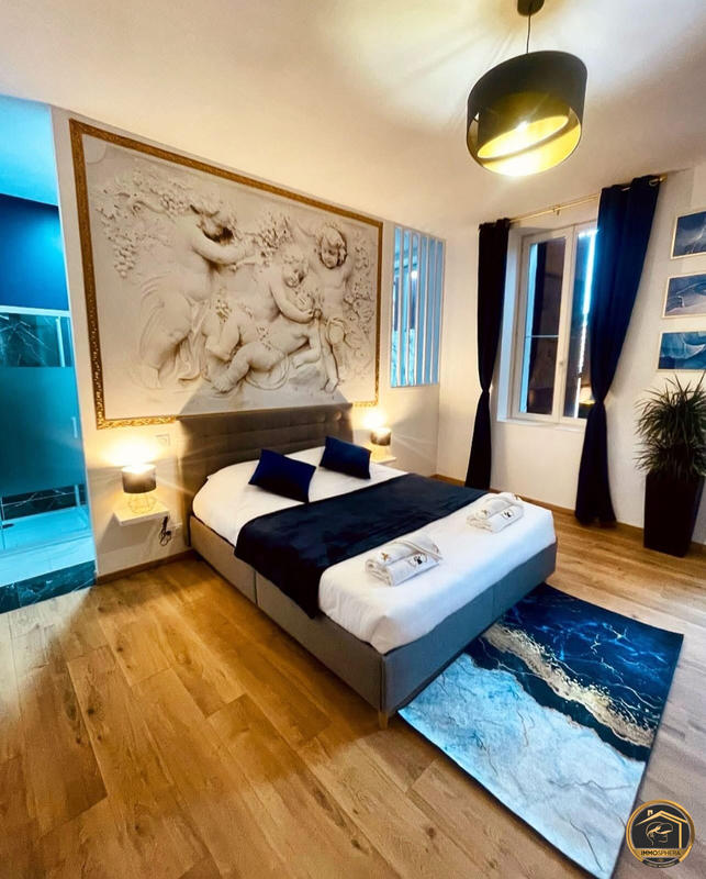 Maison ancienne - 226 m² - 7 pièces