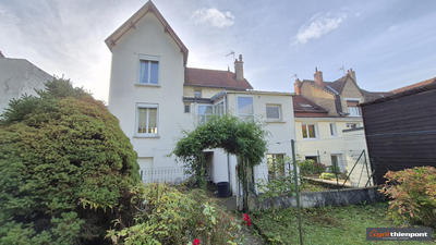 Maison - 90 m² - 4 pièces